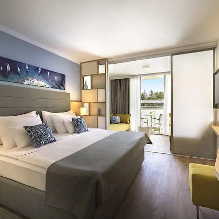 Готель Valamar Parentino 4*