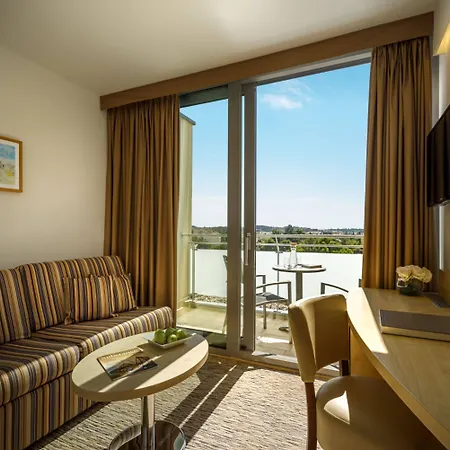 Valamar Parentino Отель