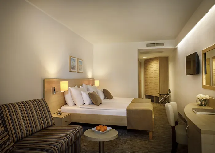 Valamar Parentino Готель 4*