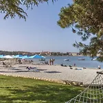 Valamar Parentino بوريتش